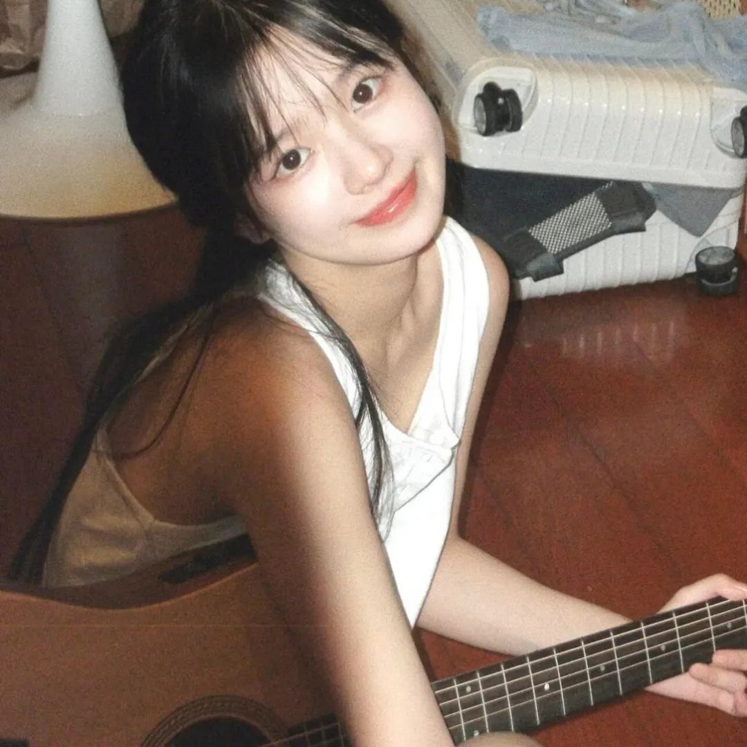 穿成绝嗣帝王唯一幼崽！被团宠了